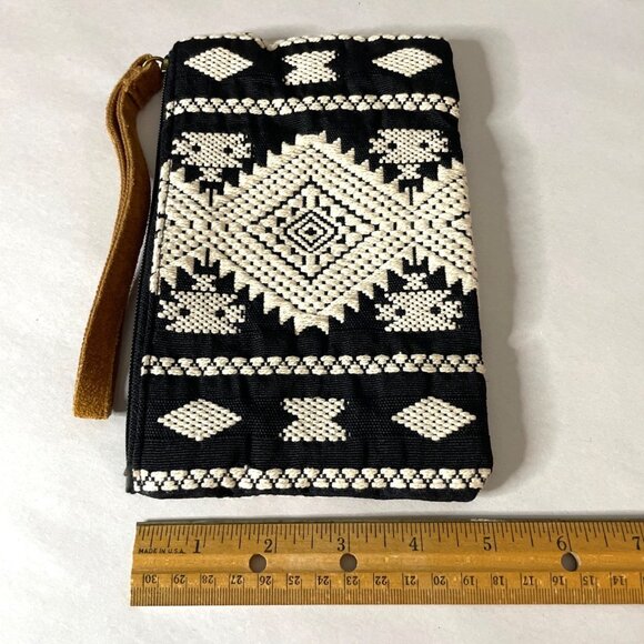 KATYDID Boho Wristlet Clutch Black, White & Gold Geometric Pattern Leather Strap - Picture 4 of 6